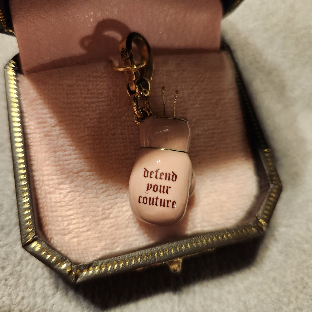 Juicy Couture Pink Boxing Glove Charm - Picture 4 of 5